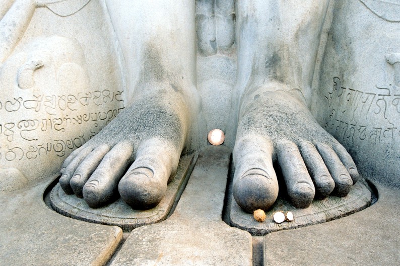 indie poludniowe Shravanabelagola stopy